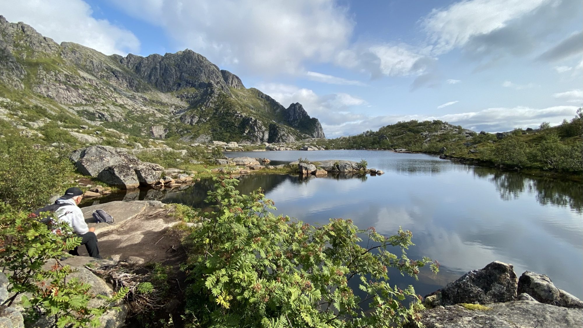 Lake Heiavatnet, Lofoten Lake Heiavatnet