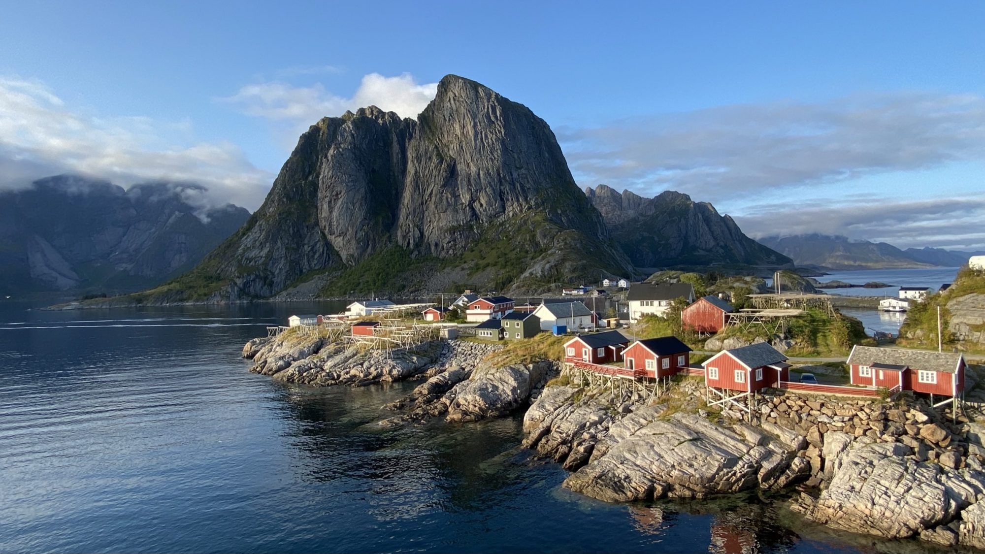 Lofoten hikes: Hamnøya Lofoten hikes: Hamnøya