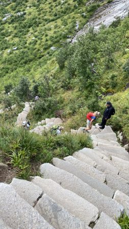 Lofoten hikes: Reinebringen stairs