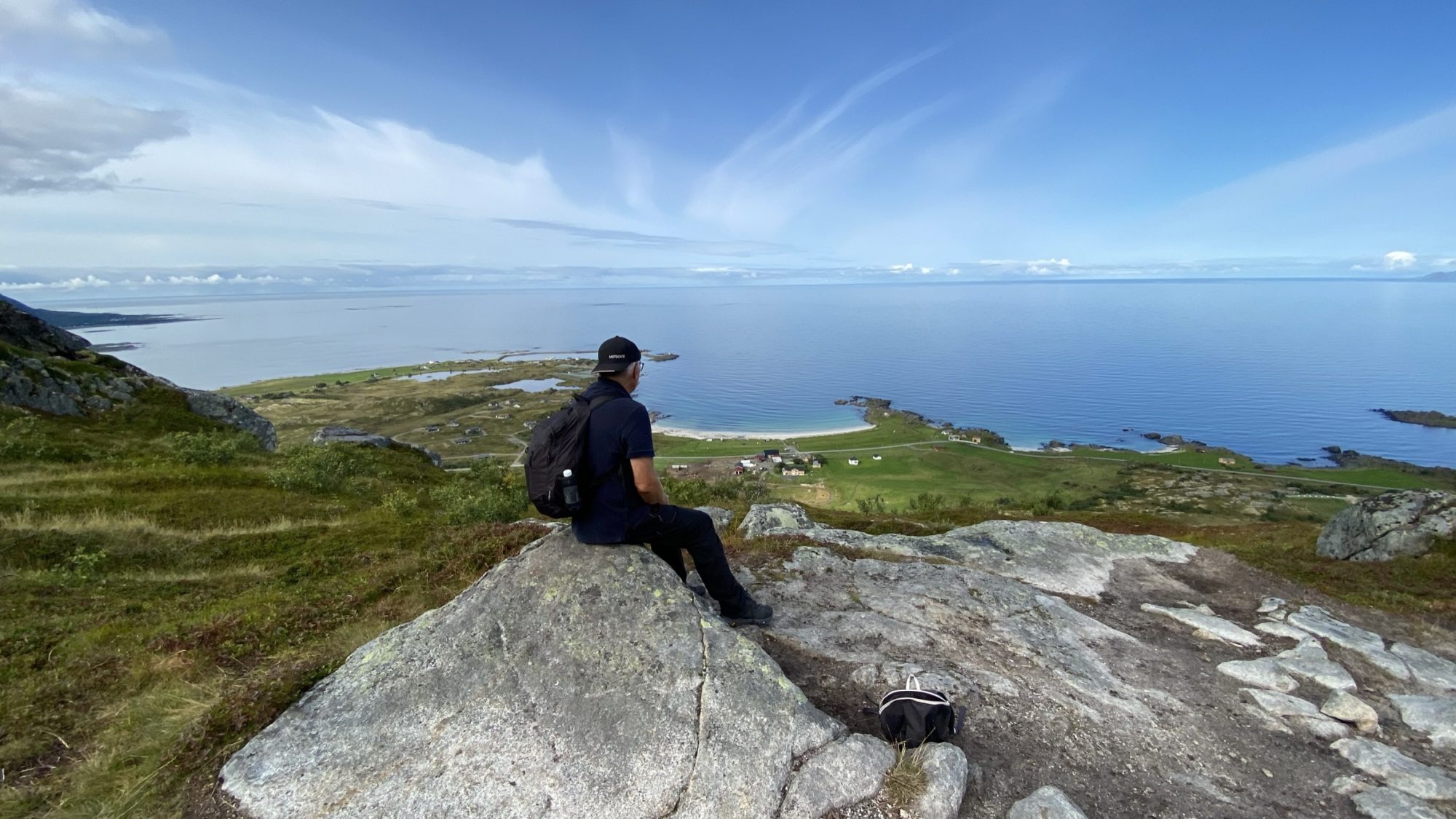 Lofoten hikes: the summit of Hoven Lofoten hikes: the summit of Hoven, Gimsoya