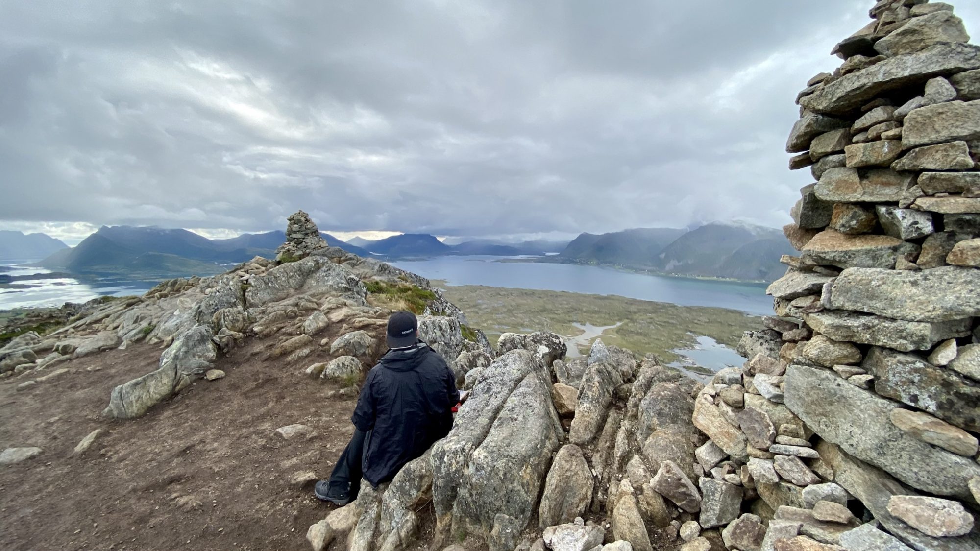 Lofoten hiking: on the summit of Hoven Lofoten hiking: on the summit of Hoven