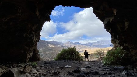 Maspalomas to Gran Canaria mountains: La Fortaleza