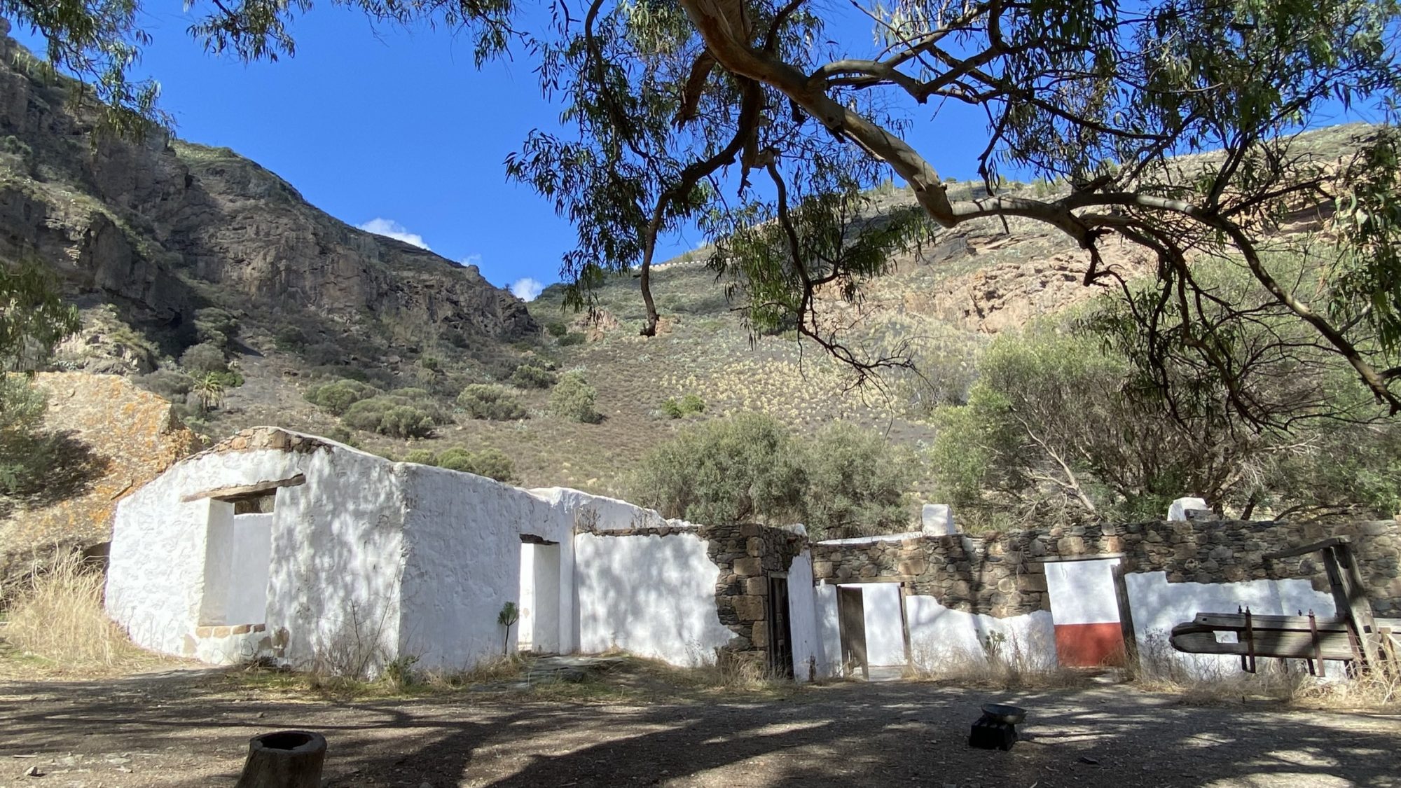 Old farm house in Caldera de Bandama