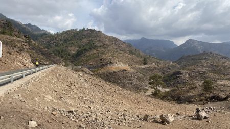 Mountain road to the top of Gran Canaria