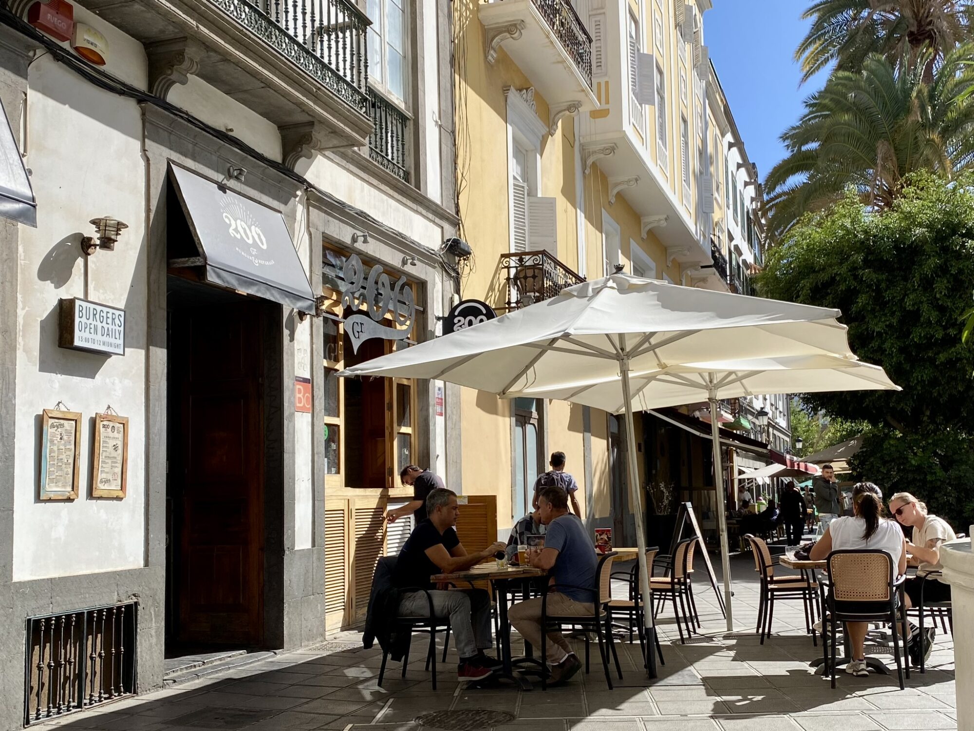 One of the many Las Palmas old town cafes One of the many Las Palmas old town cafes